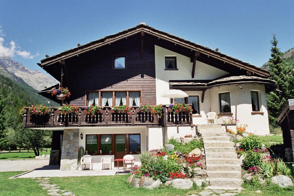 Haus Alpenstern Lejlighed Saas-Grund Værelse billede